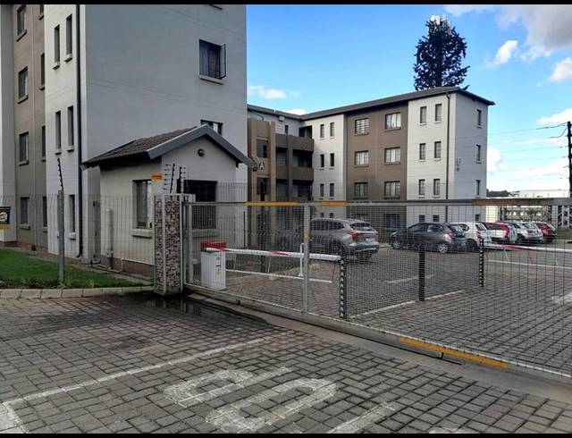 2 BEDROOM APARTMENT FOR SALE IN FLEURHOF